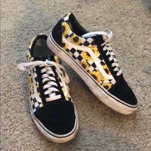 Custom Sunflower Old Skool Vans